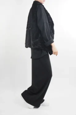 Laundry B Chalet Gilet Black -VogueCurve Store laundry b chalet gilet black 3.jpg