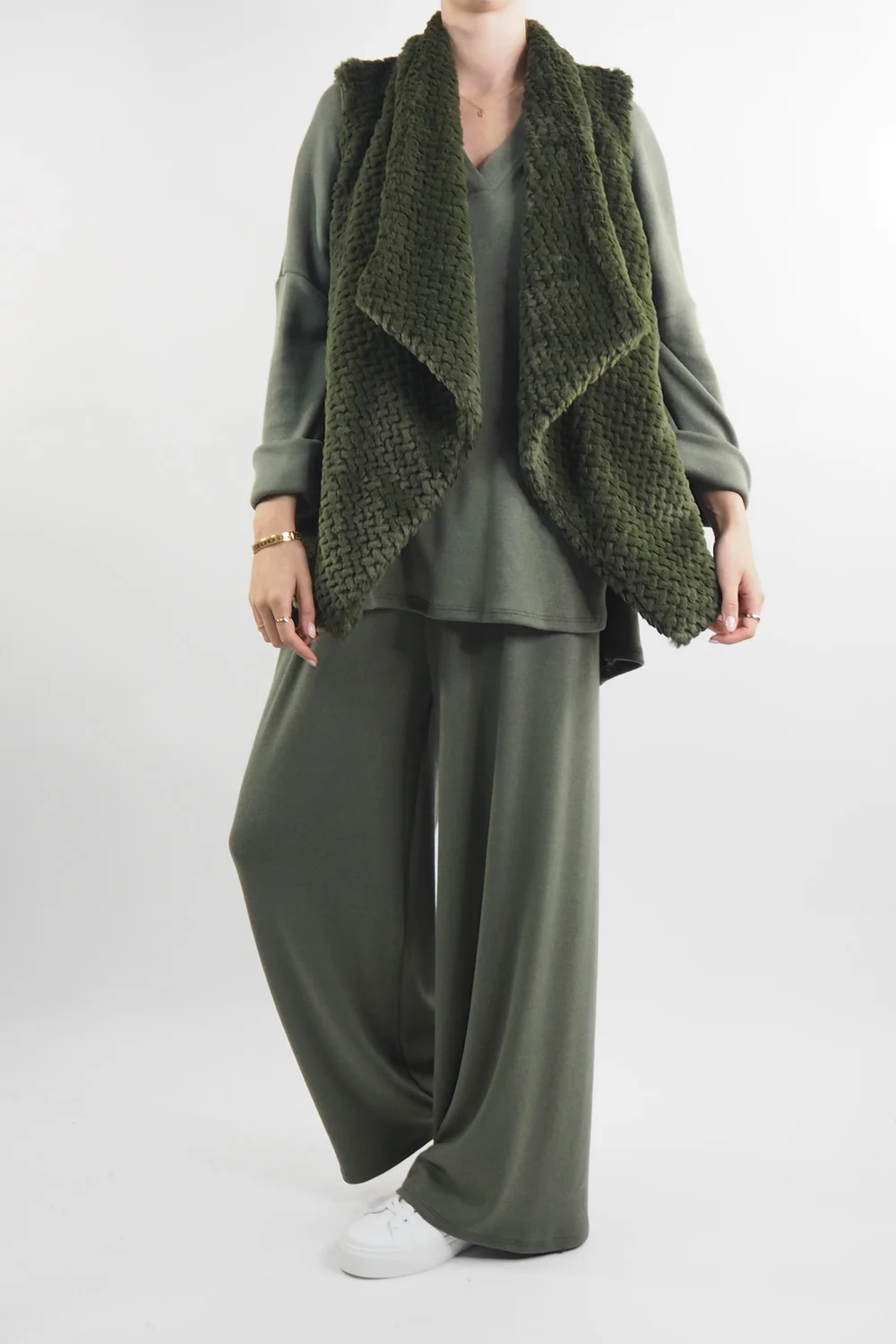 Laundry B Chalet Gilet Deep Khaki 4 Laundry B Chalet Gilet Deep Khaki - Image 2