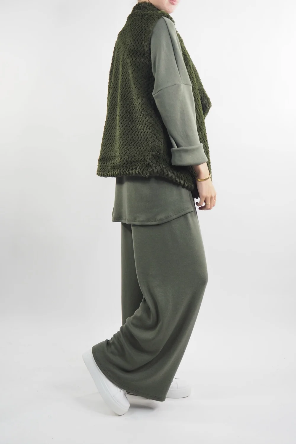 VogueCurve Store -VogueCurve Store laundry b chalet gilet deep khaki 3.jpg