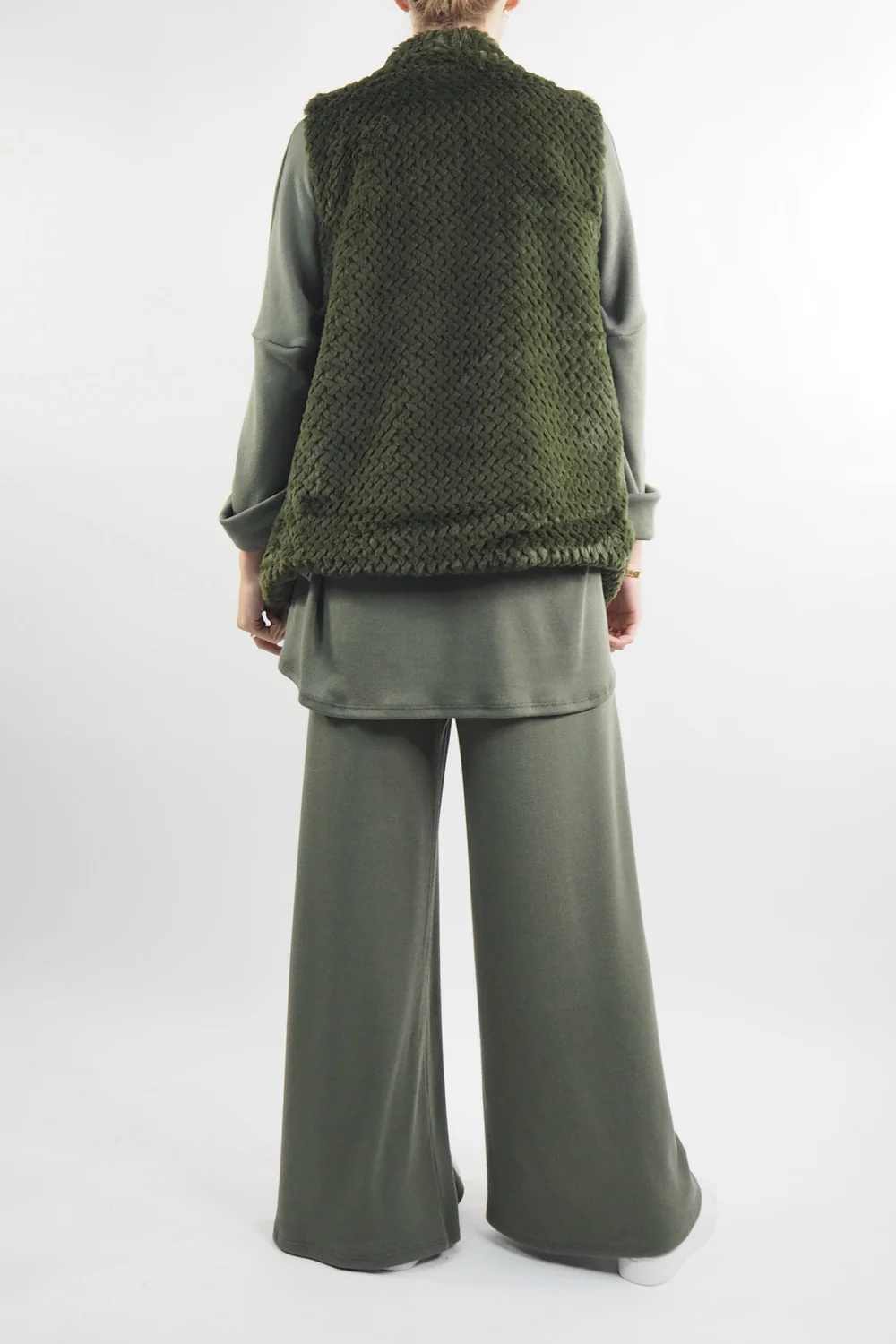 Laundry B Chalet Gilet Deep Khaki 6 Laundry B Chalet Gilet Deep Khaki - Image 4