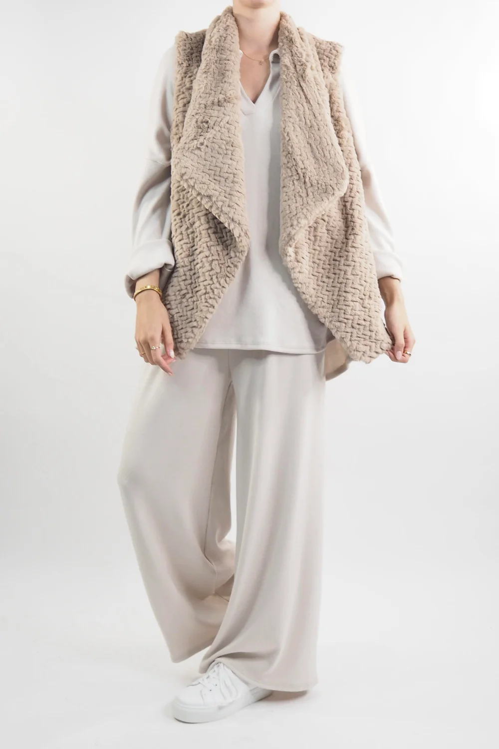 Laundry B Chalet Gilet Latte 4 Laundry B Chalet Gilet Latte - Image 2