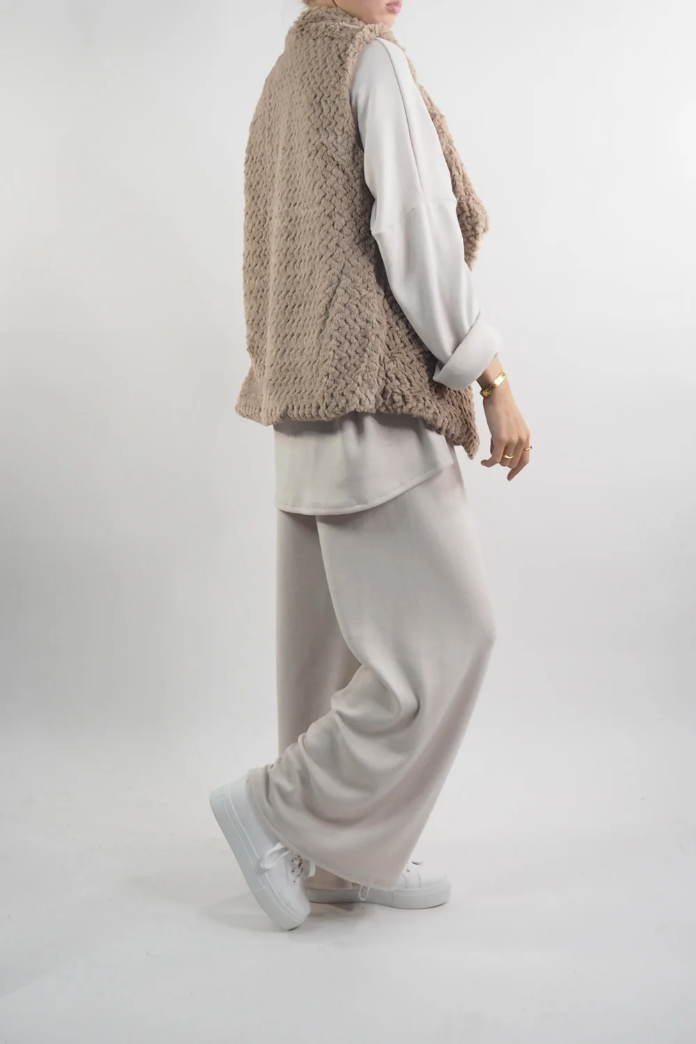 Laundry B Chalet Gilet Latte 5 Laundry B Chalet Gilet Latte - Image 3