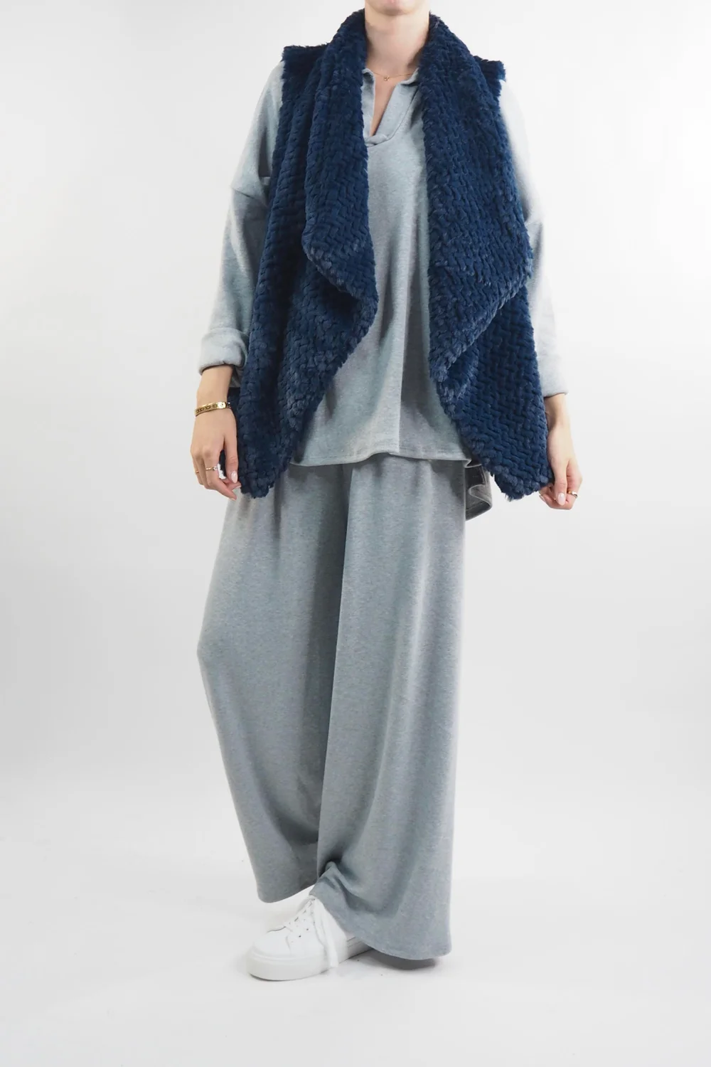 Laundry B Chalet Gilet Navy 4 Laundry B Chalet Gilet Navy - Image 2