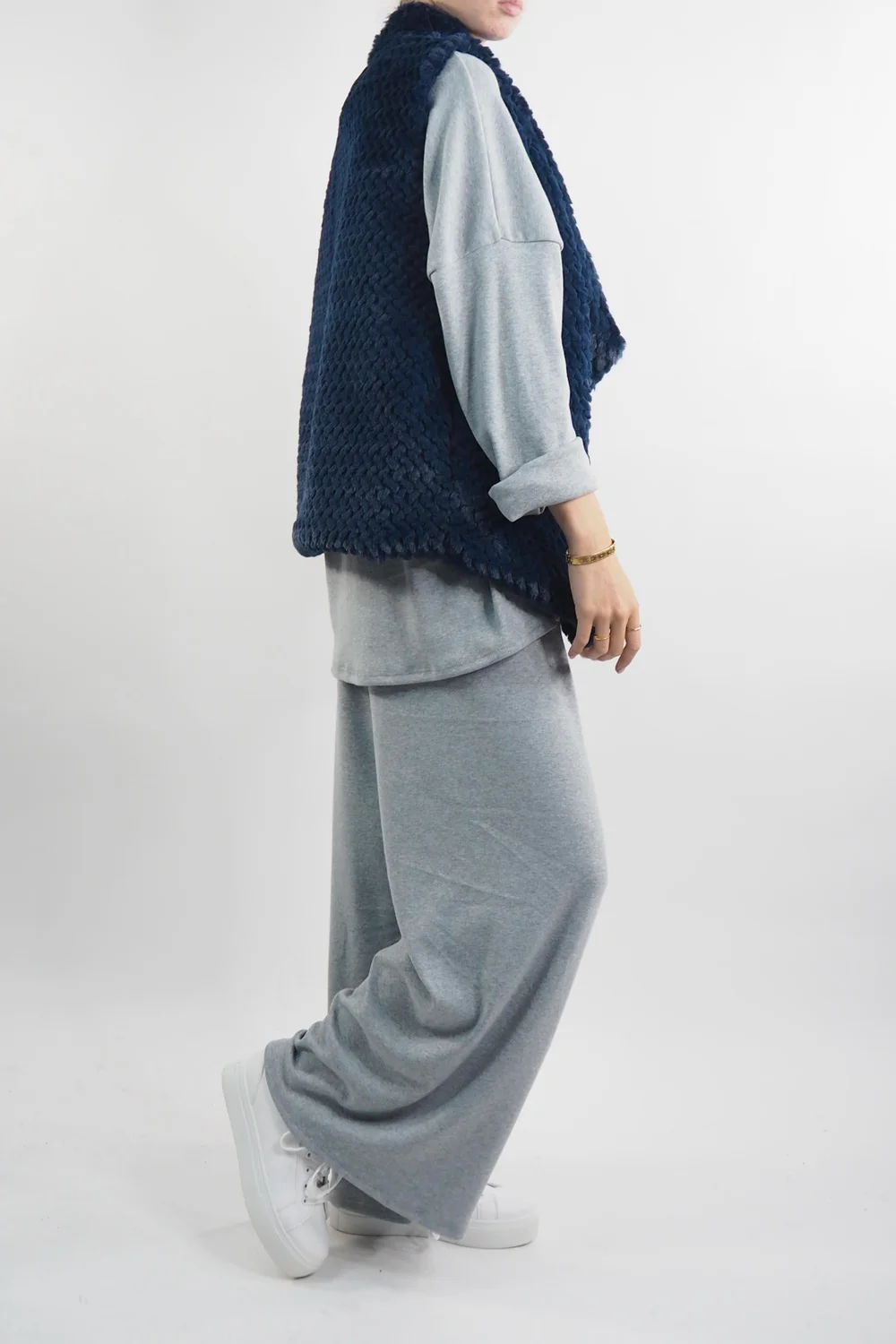 Laundry B Chalet Gilet Navy 5 Laundry B Chalet Gilet Navy - Image 3