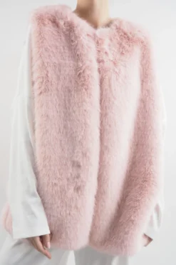 Laundry B Courchevel Faux Fur Gilet Blush Pink -VogueCurve Store laundry b courchevel faux fur gilet blush15.jpg 1