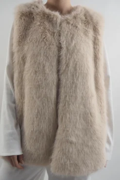 Laundry B Courchevel Faux Fur Gilet Stone -VogueCurve Store laundry b courchevel faux fur gilet stone6.jpg