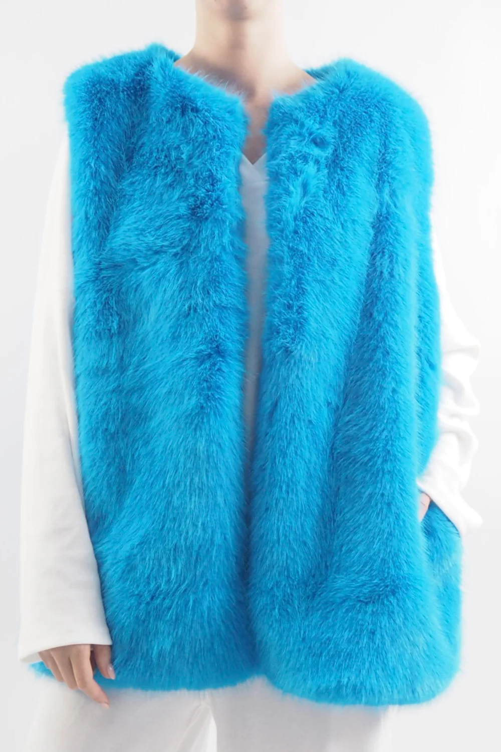 Laundry B Courchevel Faux Fur Gilet Turquoise 3 Laundry B Courchevel Faux Fur Gilet Turquoise