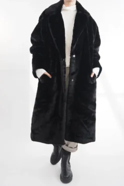 Laundry B Mara Teddy Coat Black -VogueCurve Store laundry b mara teddy coat black202.jpg