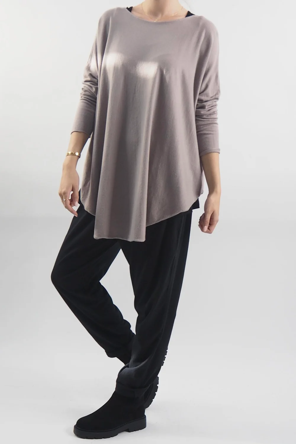 Laundry B Scoopy Knit Top Mushroom 4 Laundry B Scoopy Knit Top Mushroom - Image 2