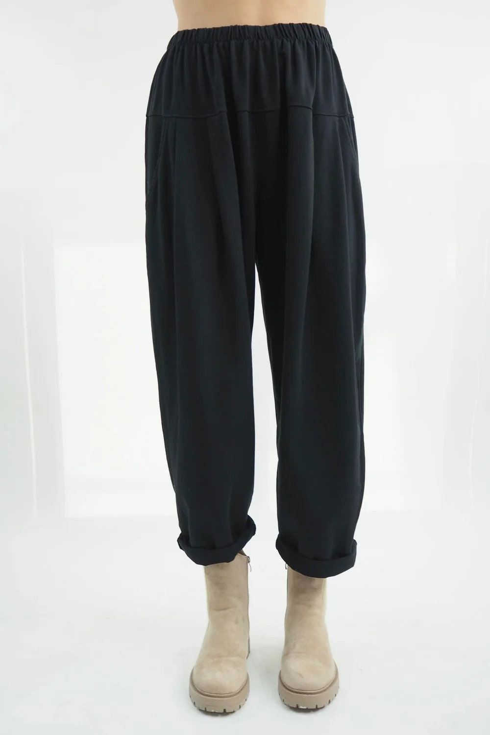 Made In Italy Apres Flat Front Pleat Jogger Black / 3 Made In Italy Apres Flat Front Pleat Jogger Black /