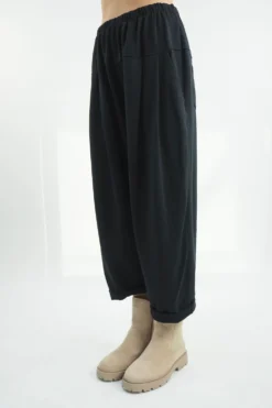 Made In Italy Apres Flat Front Pleat Jogger Black / 9 Made In Italy Apres Flat Front Pleat Jogger Black / -VogueCurve Store made in italy apres flat front pleat jogger black04.jpg