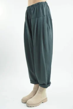 Made In Italy Apres Flat Front Pleat Jogger Shadow Grey 9 Made In Italy Apres Flat Front Pleat Jogger Shadow Grey -VogueCurve Store made in italy apres flat front pleat jogger shadow04.jpg