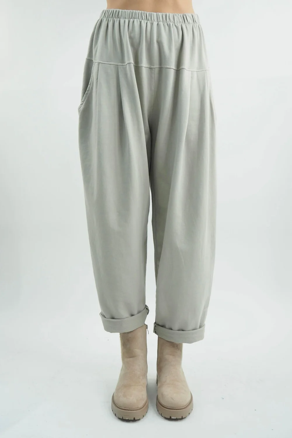 Made In Italy Apres Flat Front Pleat Jogger Stone 3 Made In Italy Apres Flat Front Pleat Jogger Stone