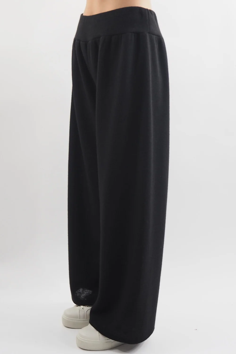 Made In Italy Belgravia Pull On Stretch Wide Leg Trouser Black 5 Made In Italy Belgravia Pull On Stretch Wide Leg Trouser Black - Image 3