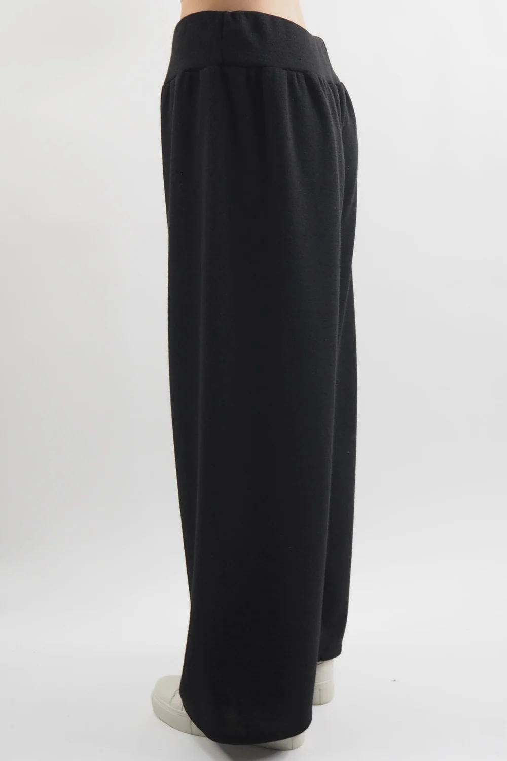 Made In Italy Belgravia Pull On Stretch Wide Leg Trouser Black 7 Made In Italy Belgravia Pull On Stretch Wide Leg Trouser Black - Image 5