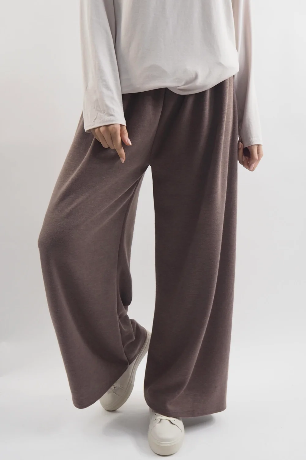 Made In Italy Belgravia Pull On Stretch Wide Leg Trouser Mink 4 Made In Italy Belgravia Pull On Stretch Wide Leg Trouser Mink - Image 2