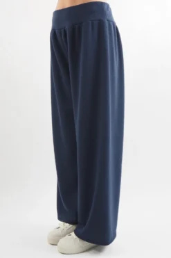 Made In Italy Belgravia Pull On Stretch Wide Leg Trouser Navy 8 Made In Italy Belgravia Pull On Stretch Wide Leg Trouser Navy -VogueCurve Store made in italy belgravia pull on stretch wide leg trouser navy2.jpg