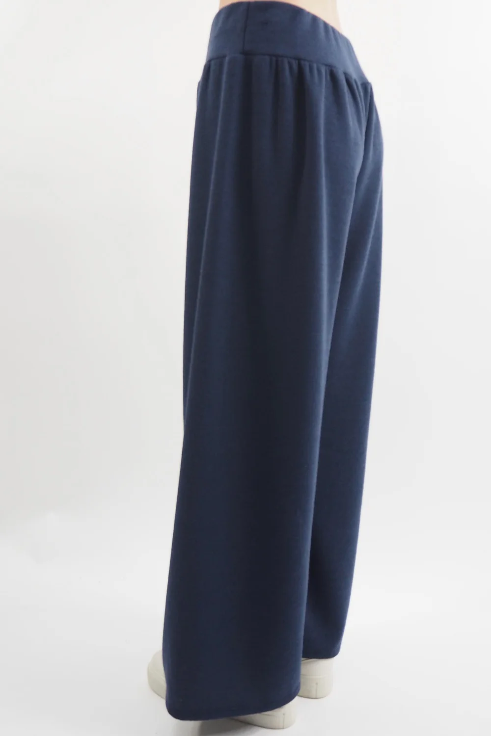 Made In Italy Belgravia Pull On Stretch Wide Leg Trouser Navy 7 Made In Italy Belgravia Pull On Stretch Wide Leg Trouser Navy - Image 5