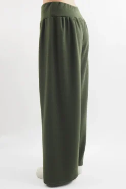 Made In Italy Belgravia Pull On Stretch Wide Leg Trouser Olive / 11 Made In Italy Belgravia Pull On Stretch Wide Leg Trouser Olive / -VogueCurve Store made in italy belgravia pull on stretch wide leg trouser olive2.jpg