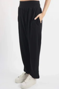 Made In Italy Bodhi Slim Leg Pant Black -VogueCurve Store made in italy bodhi slim leg pant black10.jpg