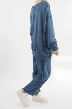 Made In Italy Bodhi Slouch V Sweatshirt Denim -VogueCurve Store made in italy bodhi slouch v sweatshirt denim3.jpg