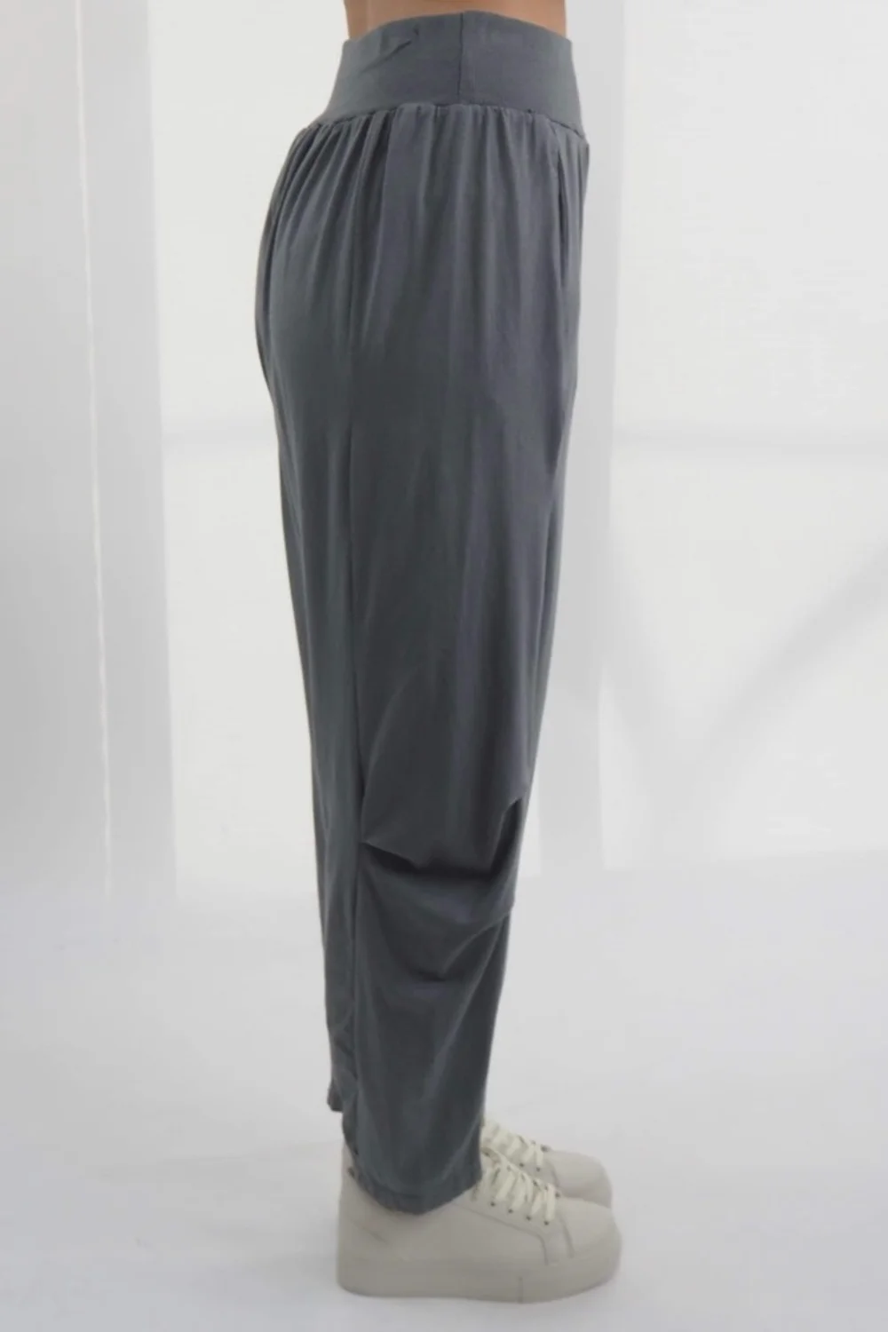 Made In Italy Bodhi Tuck Cocoon Pant Steel 4 Made In Italy Bodhi Tuck Cocoon Pant Steel - Image 2