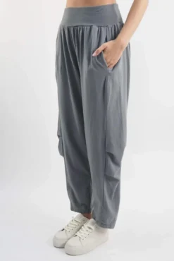 Made In Italy Bodhi Tuck Cocoon Pant Steel 9 Made In Italy Bodhi Tuck Cocoon Pant Steel -VogueCurve Store made in italy bodhi tuck cocoon pant steel04.jpg