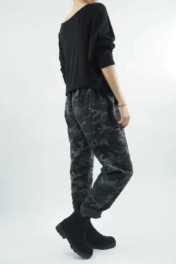 Made In Italy Camo Classic Magic Trouser Graphite Grey 15 Made In Italy Camo Classic Magic Trouser Graphite Grey -VogueCurve Store made in italy camo classic magic trouser graphite06.jpg