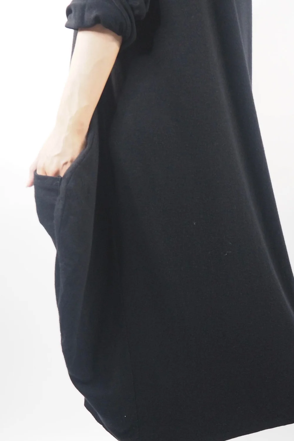 Made In Italy Chalet Classic Cocoon Knit Dress Black 5 Made In Italy Chalet Classic Cocoon Knit Dress Black - Image 3