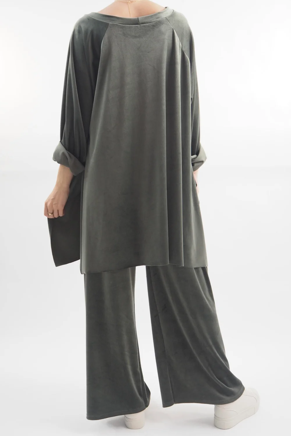 Made In Italy Chalet Soft Stretch Velour Set Soft Khaki 5 Made In Italy Chalet Soft Stretch Velour Set Soft Khaki - Image 3