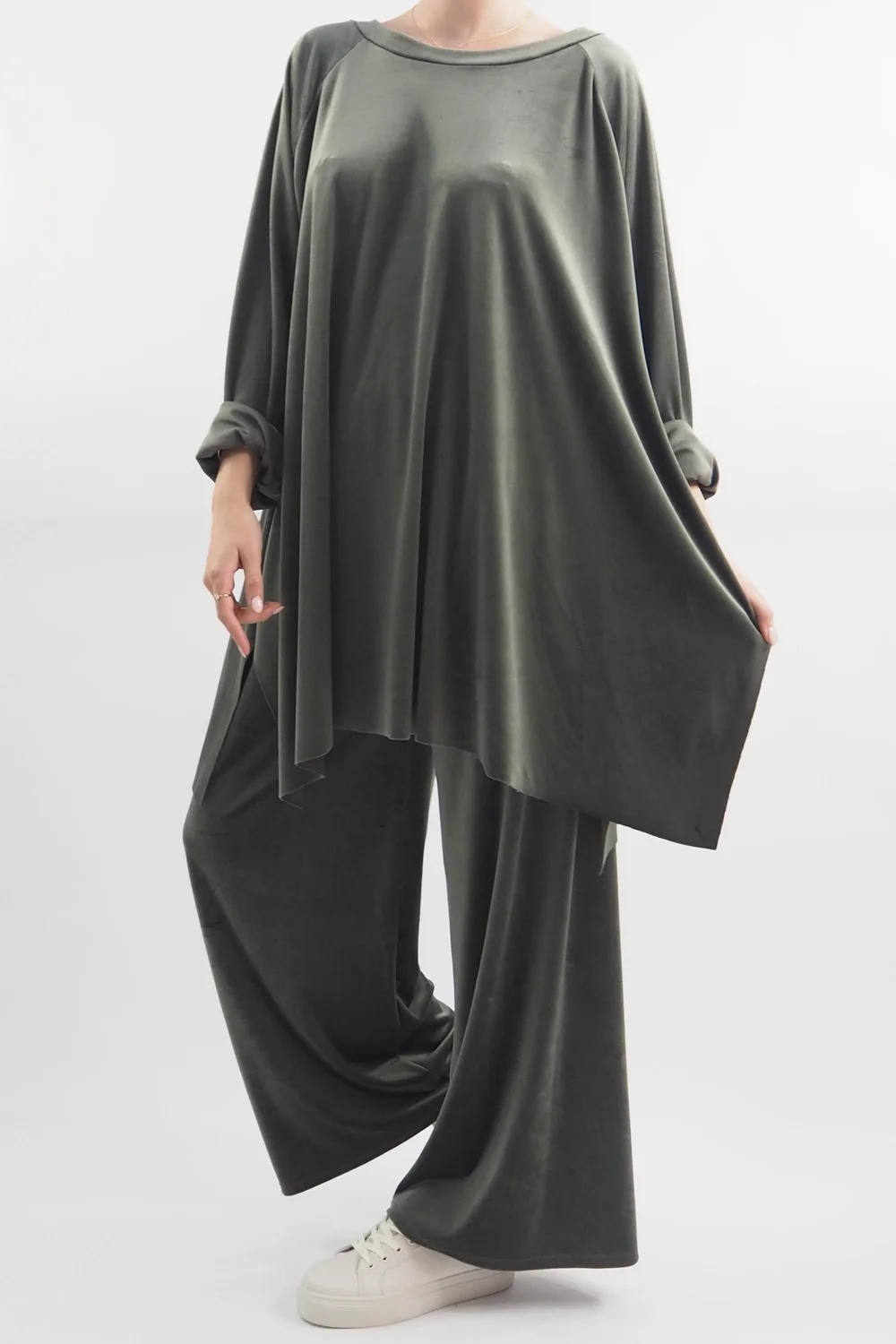 Made In Italy Chalet Soft Stretch Velour Set Soft Khaki 6 Made In Italy Chalet Soft Stretch Velour Set Soft Khaki - Image 4