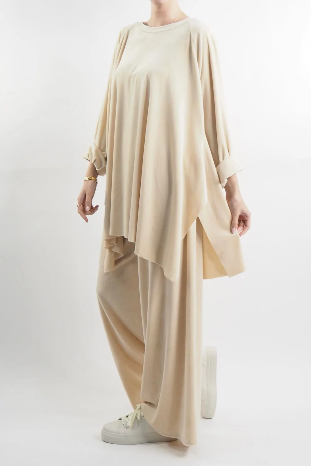 Made In Italy Chalet Soft Stretch Velour Set Oyster 6 Made In Italy Chalet Soft Stretch Velour Set Oyster - Image 4