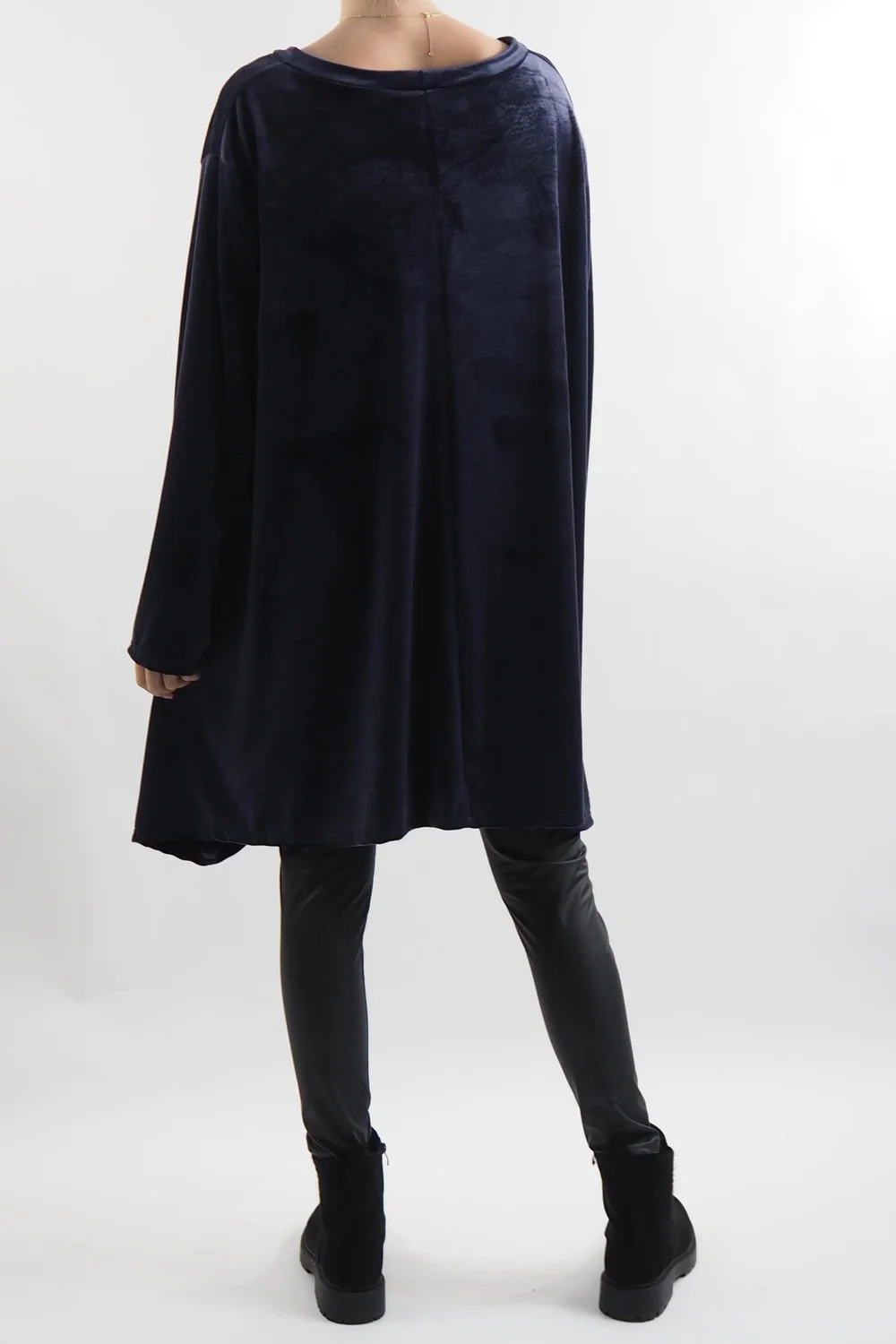 Made In Italy Chalet Vente Top Ink 6 Made In Italy Chalet Vente Top Ink - Image 4