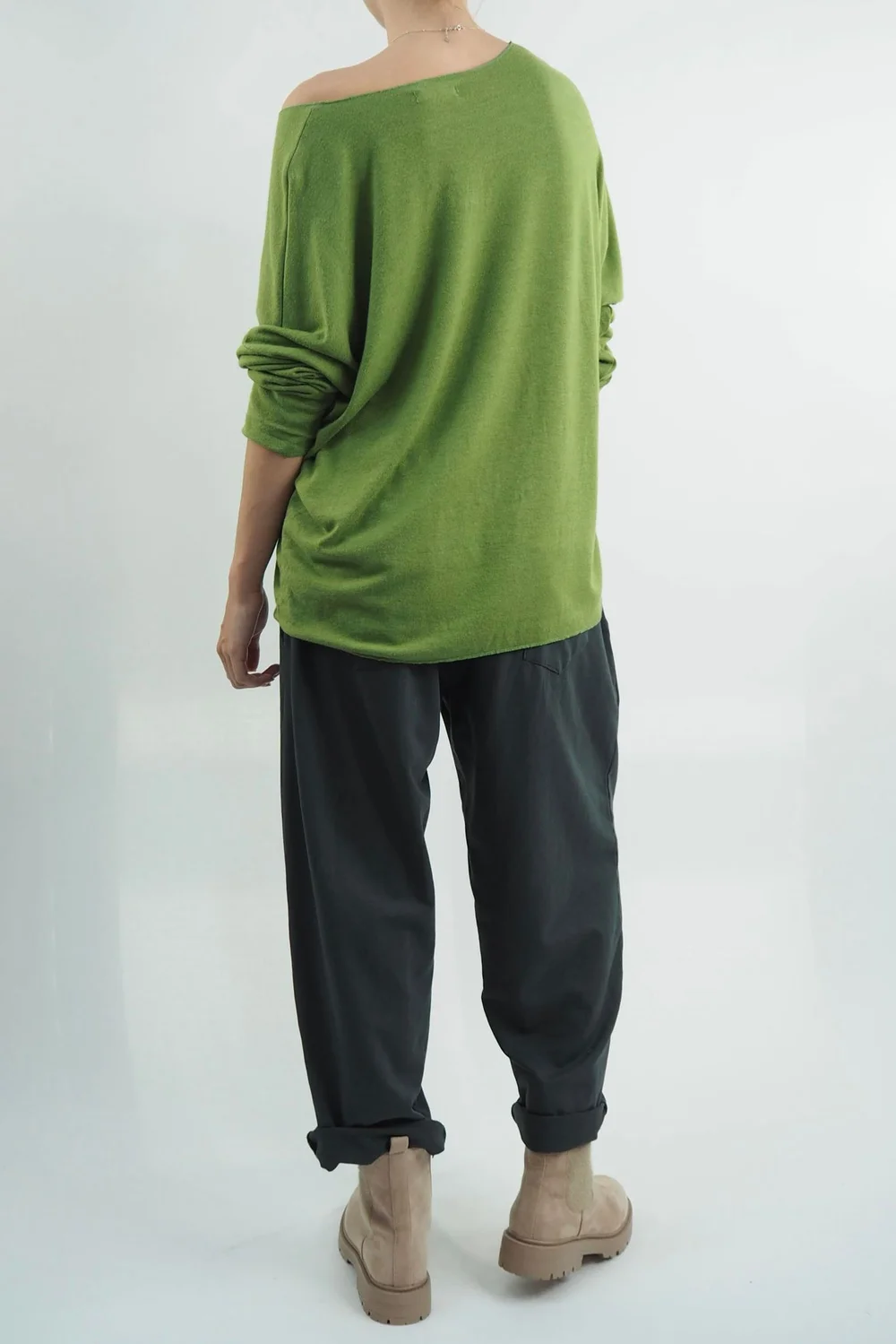 Made In Italy Classic Super Soft Fine Knit Top Olive 5 Made In Italy Classic Super Soft Fine Knit Top Olive - Image 3