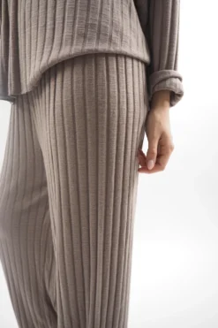Made In Italy Classic Super Soft Ribbed Fine Knit Pant Mocha 11 Made In Italy Classic Super Soft Ribbed Fine Knit Pant Mocha -VogueCurve Store made in italy classic super soft ribbed fine knit pant mocha 5.jpg