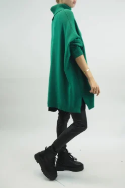 Made In Italy Conrad Classic Blanket Knit Top Emerald -VogueCurve Store made in italy conrad classic blanket knit emerald 3.jpg