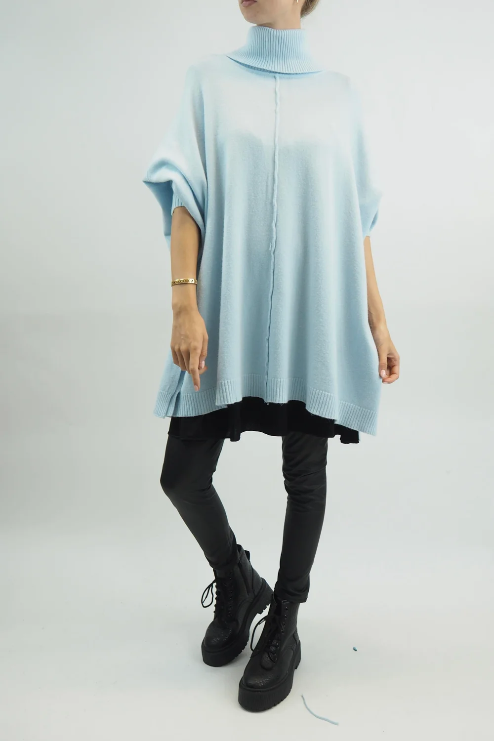 Made In Italy Conrad Classic Blanket Knit Top Ice Blue 3 Made In Italy Conrad Classic Blanket Knit Top Ice Blue