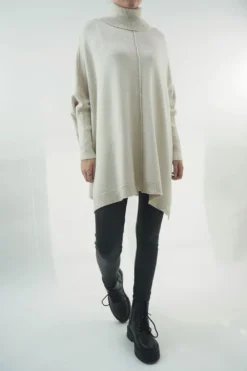 Made In Italy Conrad Classic Blanket Knit Top Stone