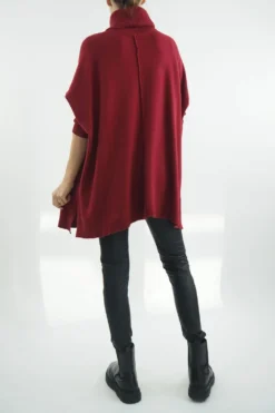 Made In Italy Conrad Classic Blanket Knit Top Winter Berry -VogueCurve Store made in italy conrad classic blanket knit winter berry3.jpg