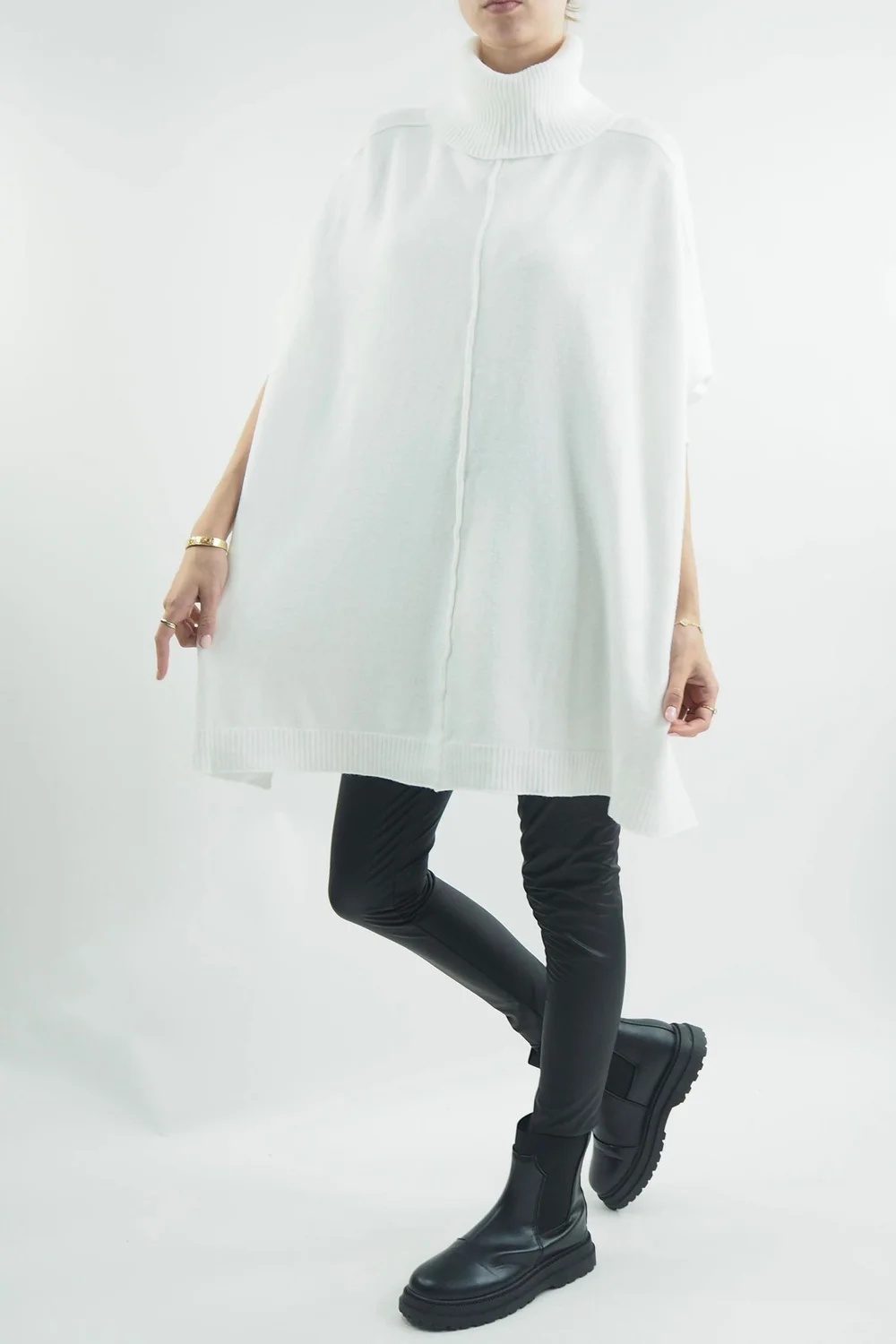 Made In Italy Conrad Classic Blanket Knit Top Winter White 6 Made In Italy Conrad Classic Blanket Knit Top Winter White - Image 4