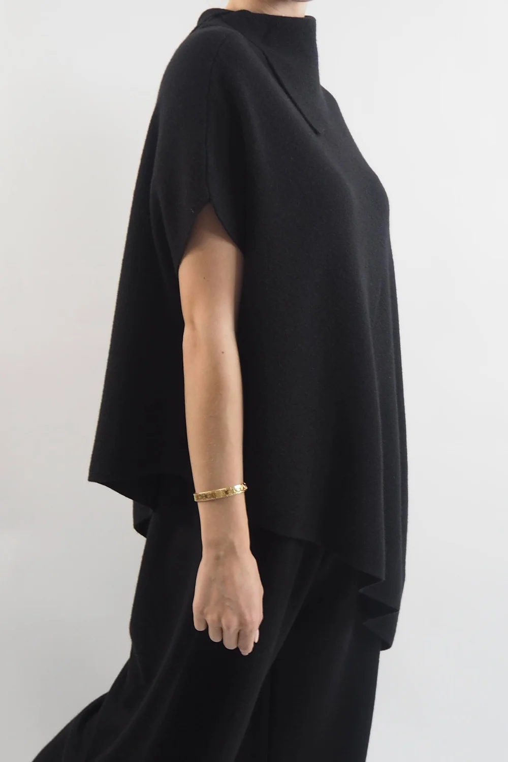 Made In Italy Conrad Tilt Knit Top Black 4 Made In Italy Conrad Tilt Knit Top Black - Image 2