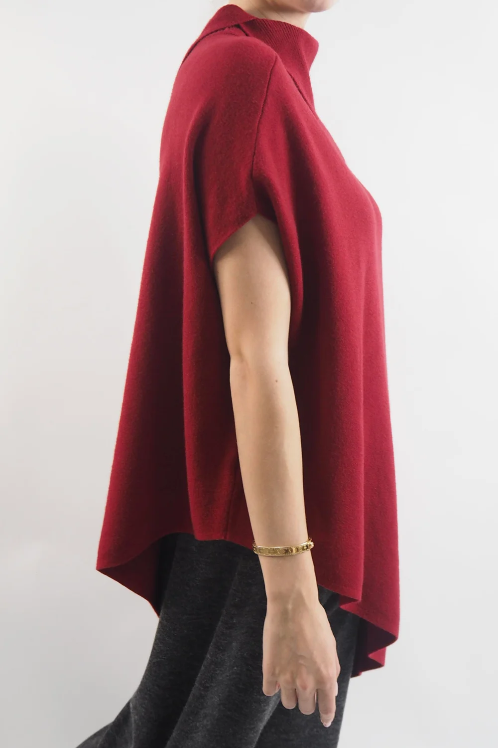 Made In Italy Conrad Tilt Knit Top Bordeaux 6 Made In Italy Conrad Tilt Knit Top Bordeaux - Image 4