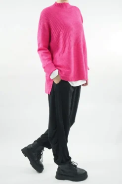 Made In Italy Conrad Turtle Ribby Knit Top Geranium 7 Made In Italy Conrad Turtle Ribby Knit Top Geranium -VogueCurve Store made in italy conrad turtle ribby knit geranium02.jpg