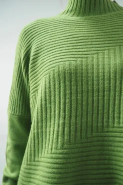 Made In Italy Conrad Turtle Ribby Knit Top Matcha -VogueCurve Store made in italy conrad turtle ribby knit matcha04.jpg