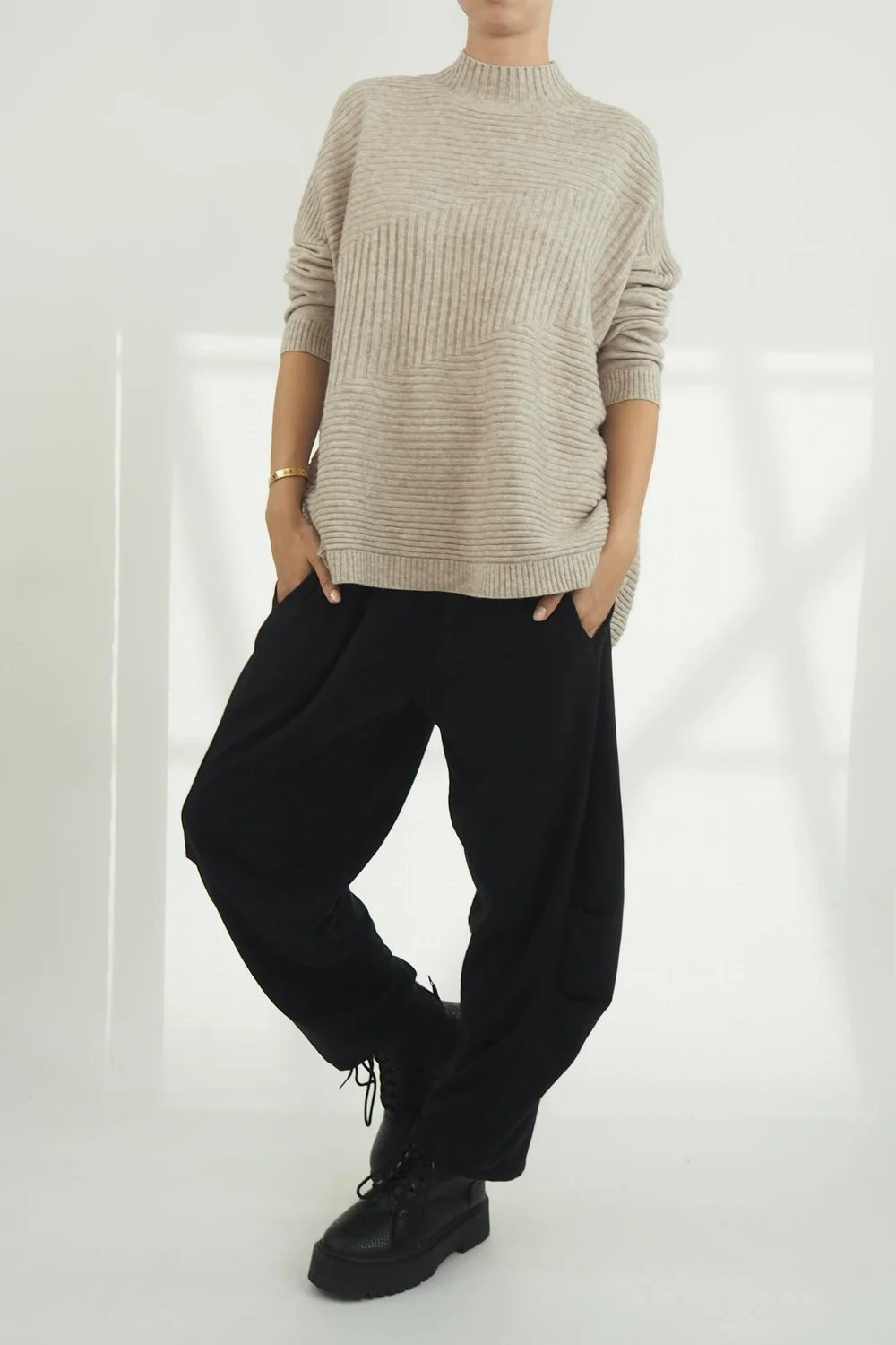 Made In Italy Conrad Turtle Ribby Knit Top Oatmeal 4 Made In Italy Conrad Turtle Ribby Knit Top Oatmeal - Image 2