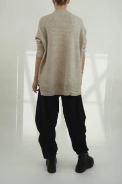 Made In Italy Conrad Turtle Ribby Knit Top Oatmeal 9 Made In Italy Conrad Turtle Ribby Knit Top Oatmeal -VogueCurve Store made in italy conrad turtle ribby knit oatmeal 4.jpg