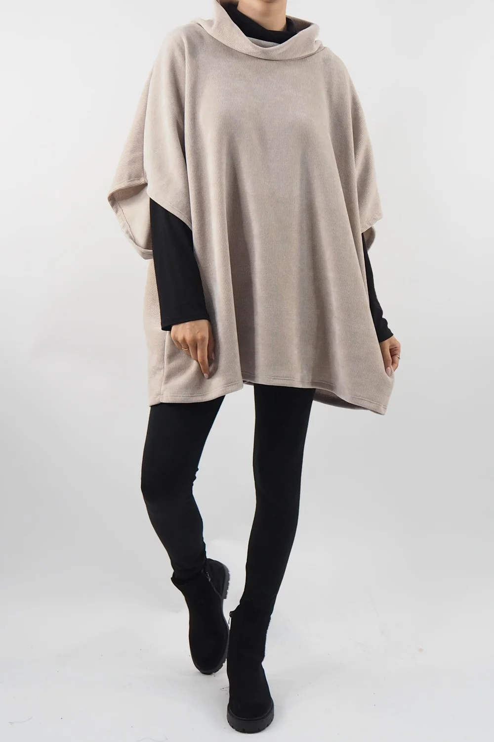 Made In Italy Dusk Slouch Throw Over Top Stone * 3 Made In Italy Dusk Slouch Throw Over Top Stone *