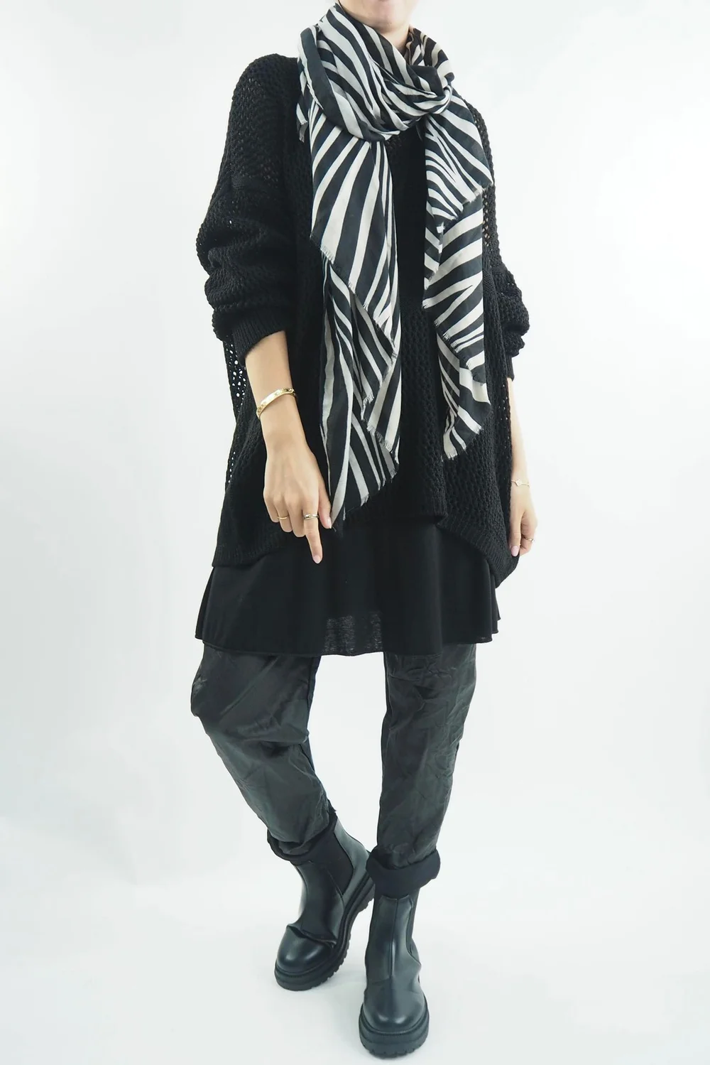 Made In Italy Fisherman Star Knit Black 7 Made In Italy Fisherman Star Knit Black - Image 5