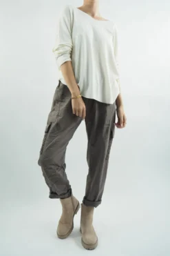 Made In Italy GiGi Cargo Magic Trouser Earth 13 Made In Italy GiGi Cargo Magic Trouser Earth -VogueCurve Store made in italy gigi cargo magic trouser earth05.jpg