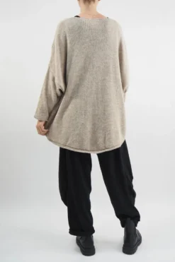 Made In Italy Hush Heart Of Gold Knit Top Oatmeal 8 Made In Italy Hush Heart Of Gold Knit Top Oatmeal -VogueCurve Store made in italy hush heart of gold knit oatmeal03.jpg